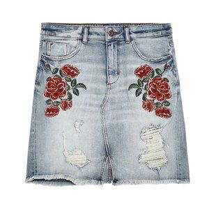 Zara I Denim Rose Embroidered Raw Hem Skirt Small